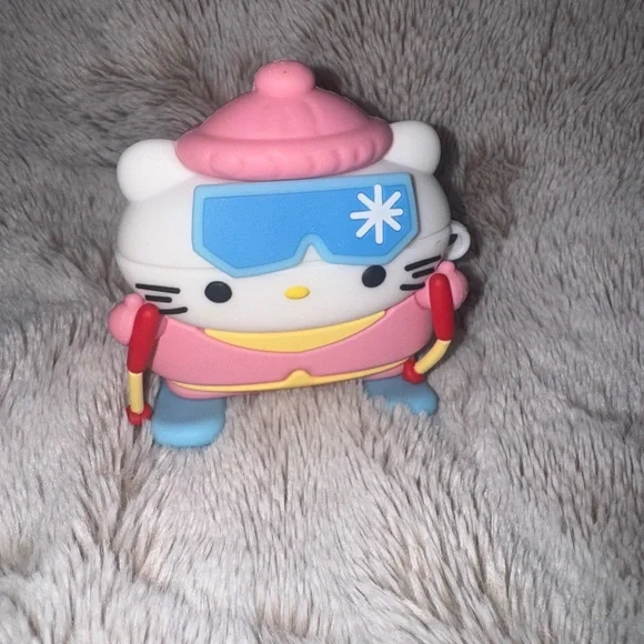 AirPods Pro case    Hello Kitty Pink and Blue Winter - Picture 2 of 6